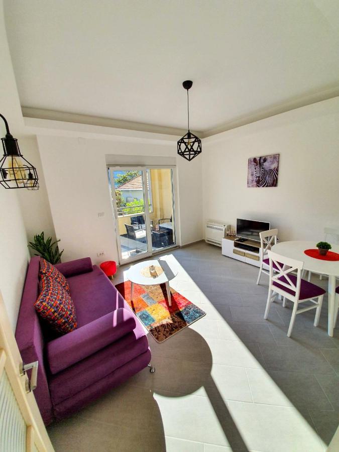Seagull Apartments โกตอร์ ภายนอก รูปภาพ