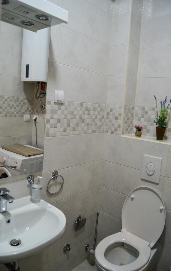 Seagull Apartments โกตอร์ ภายนอก รูปภาพ