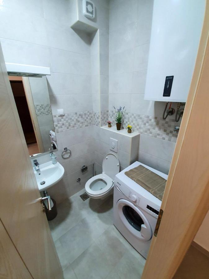 Seagull Apartments โกตอร์ ภายนอก รูปภาพ
